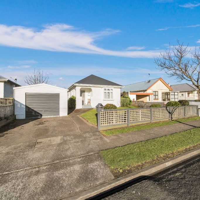 52 Waihi Road,Hawera - Photo 1