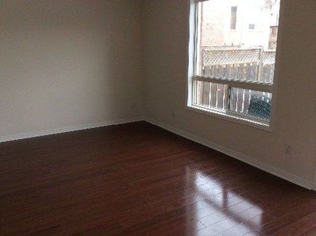 For Lease - 830 Avonshire Court Unit# Upper and main, Mississauga, Ontario - Photo 5