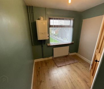 40 Rossnareen Avenue, Belfast, BT11 8LP - Photo 4