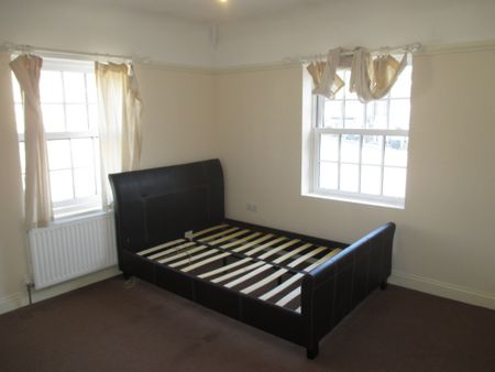 19 Abbey Barn Road - Photo 3