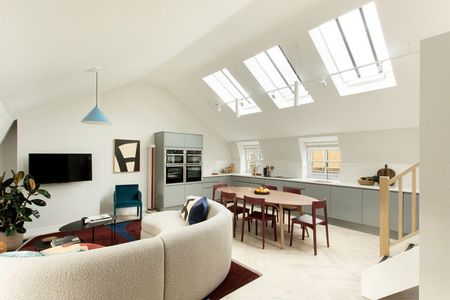 Thayer Street - Photo 2