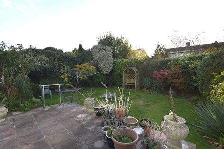 4 bedroom detached house to rent - Photo 3