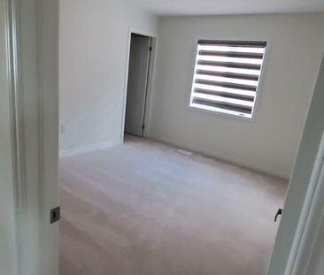 For Lease - 24 Herrick Drive, Brampton, Ontario - Photo 2