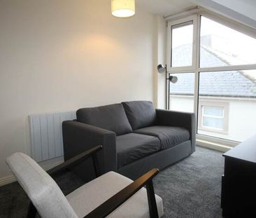 The Moorings, 4/5 Millerd Street - Photo 3