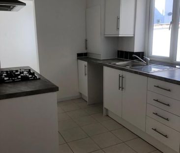 3 Bed End Terrace, Charlotte Road, CH44 - Photo 3