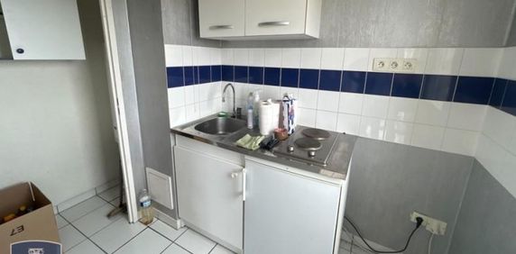 Location Appartement 2 pièces 45m² LE HAVRE 76600 - Photo 2