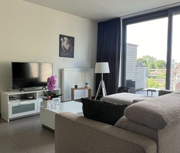 Appartement te huur in Genk voor € 900 met 1 slaapkamer - Foto 1