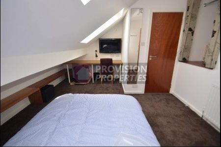 5 Bedroom Houses to Rent in Leeds - Photo 3