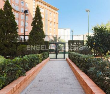 Valencia - Photo 6