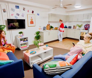 3 Bed Apartment - Photo 1