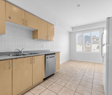 For Lease - 29 Coburg Crescent, Richmond Hill, Ontario - Photo 5
