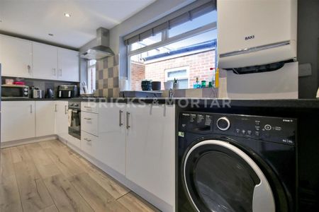 1 bedroom terraced house to rent - Photo 3