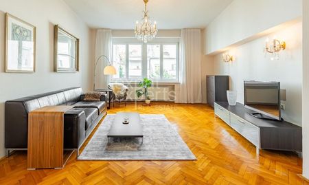 Staromestský 3i (4i) byt 102m2, s parketami, vysokými stropmi a balkónom - Fotografia 3