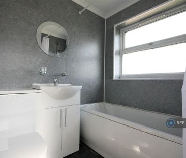 5 bedroom terraced house to rent - Photo 3