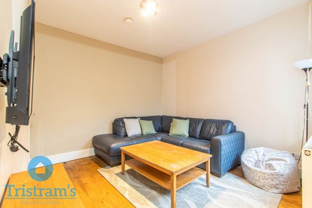 5 bed Semi-Detached House for Rent - Photo 1