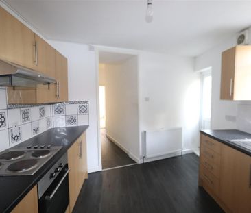 Hamlet Court Road, Southend On Sea - Photo 2