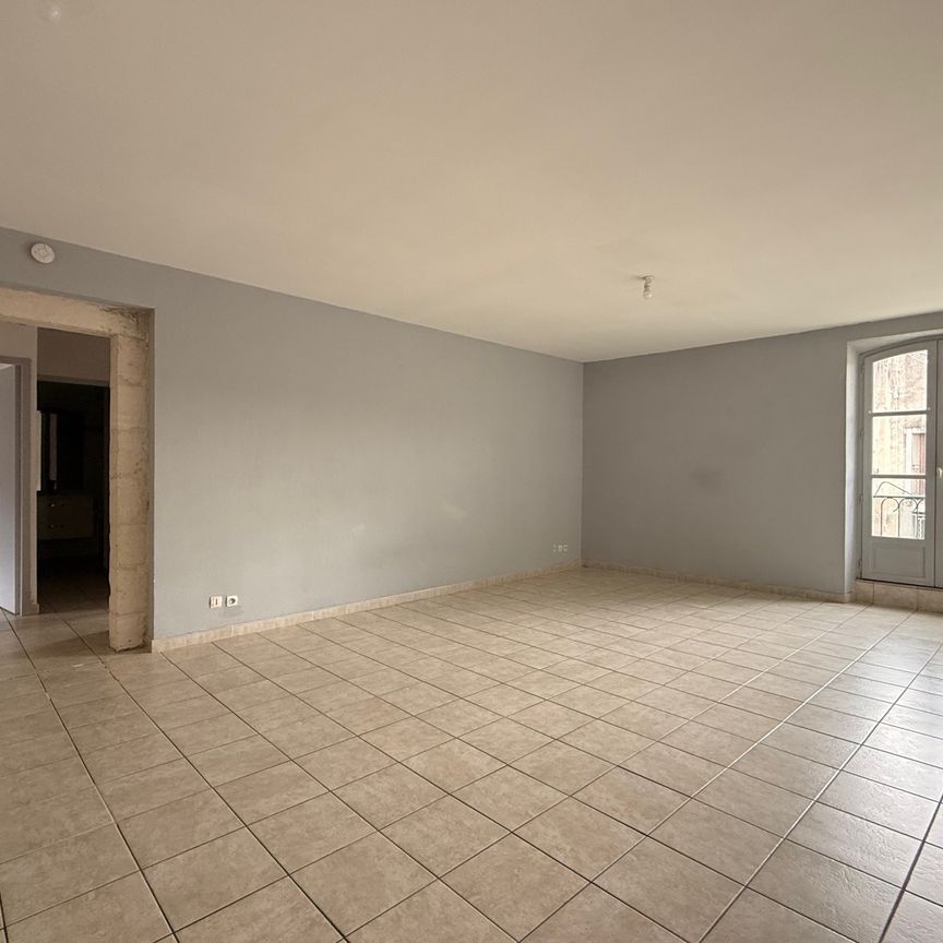 Location Appartement 4 pièces 82m² PONT ST ESPRIT 30130 - Photo 1