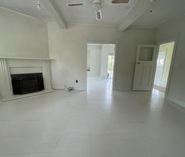 20 Middle Road, Havelock North - Photo 2