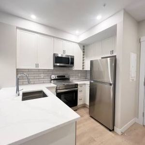 $1,575 / 1br - 549ft2 - New, Cat-Friendly 1 Bedroom Apartment - Photo 2