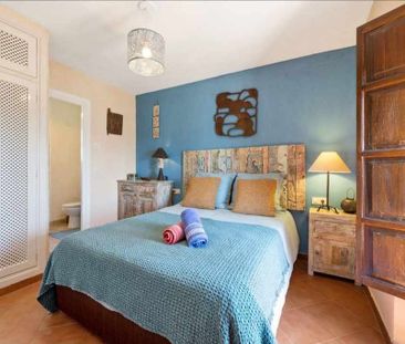 2 bedroom luxury Townhouse for rent in Nueva Andalucia, Andalusia - Photo 1