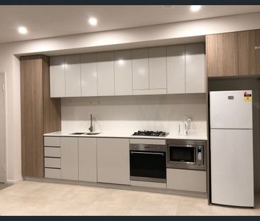 NEARLY BRAND NEW 2 Bedroom Apartment in Arncliffe - Photo 3