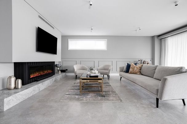 Elegant & Luxurious! - Photo 1