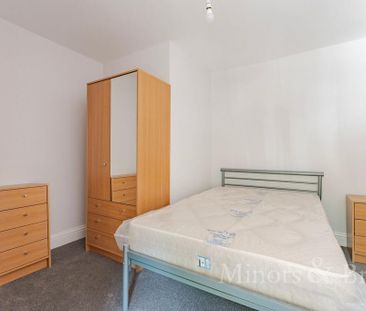 5 bedroom terraced house to rent - Photo 4