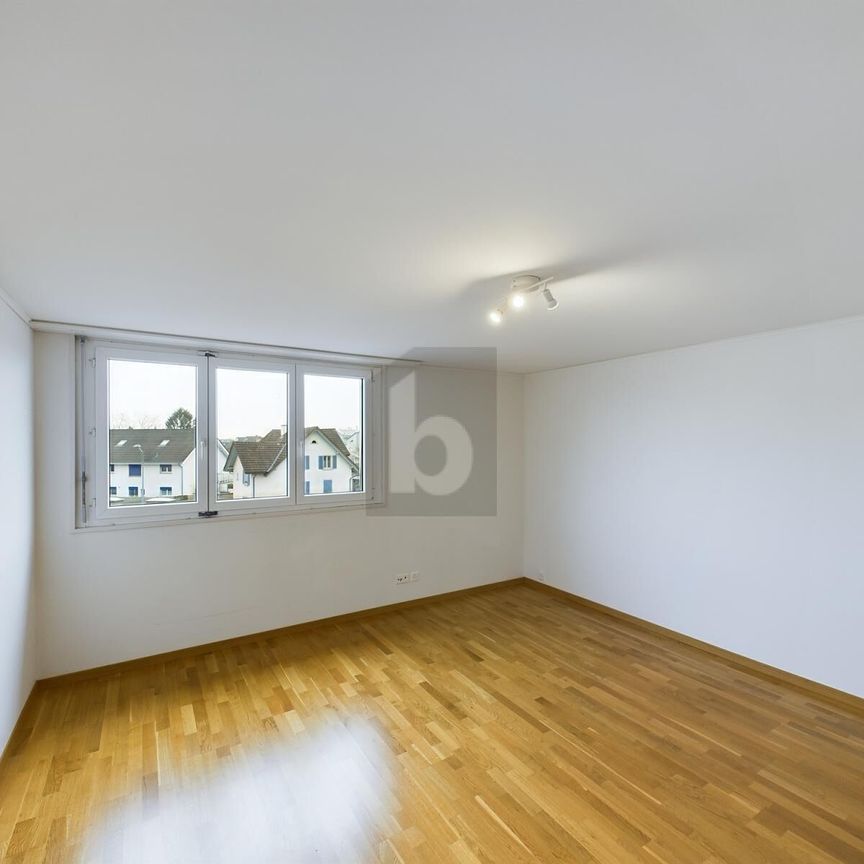 GENEROUSLY SITUATED IN A CENTRAL LOCATION - Photo 1