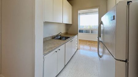 740 Springland Drive - Photo 2