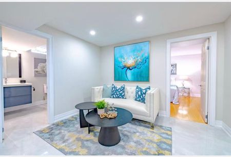 For Lease - 28 Marydale Avenue, Markham, Ontario - Photo 2