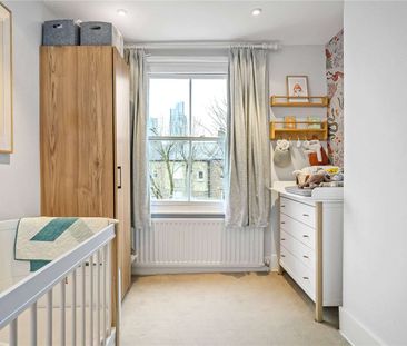 A charming family house situated in the heart of Islington. - Photo 3