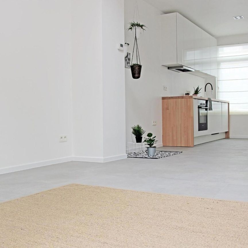 Ruime renovatie met riante Zuidelijke tuin! - Foto 1