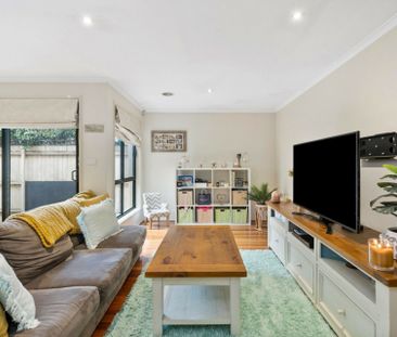 Beautiful Family Home! - Photo 1