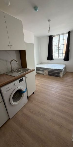 Studio Flat, London Road, CR0 - Photo 1