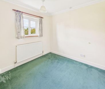 3 bedroom semi-detached house to rent - Photo 5