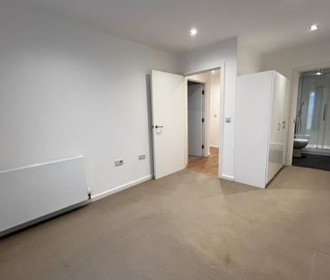 Garfield Road, Addlestone, Surrey, KT15 - Photo 4