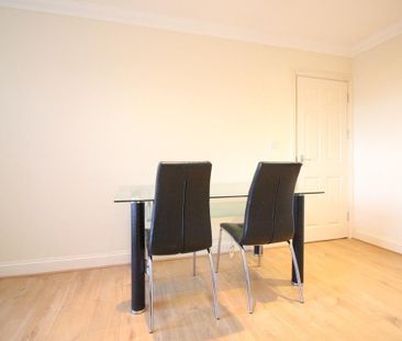 Langley Road, Slough - Photo 1