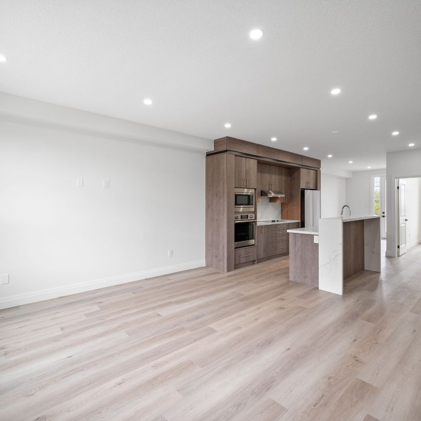 For Lease - 73 Warren Trail Unit# 33, Welland, Ontario - Photo 1