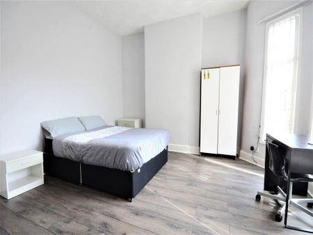 4 bedroom house share to rent - Photo 4