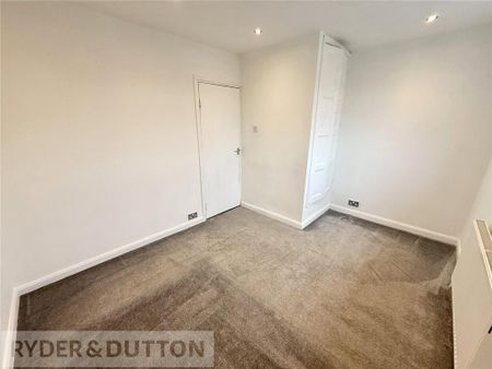 2 bedroom semi-detached house to rent - Photo 5