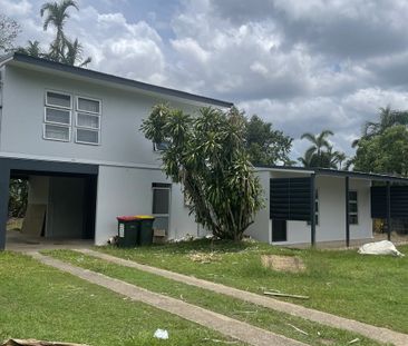 DELIGHTFUL FAMILY HOME - Photo 1