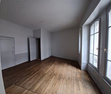 Location Appartement 5 pièces 139m² AURILLAC 15000 - Photo 4