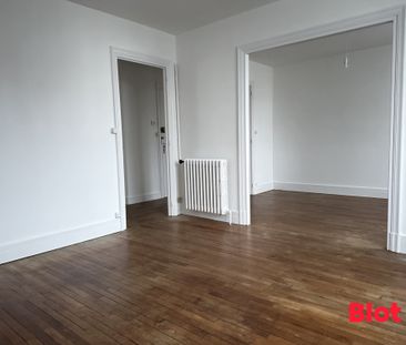 Location Appartement 3 pièces 87m² LORIENT 56100 - Photo 5