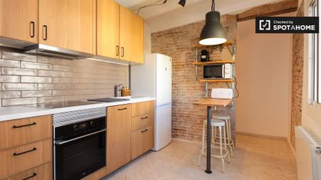 barcelona, Catalonia 08001 - Photo 5