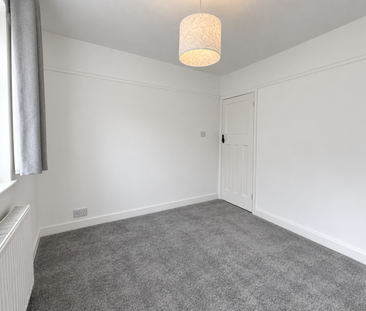 2 bedroom maisonette to rent - Photo 4