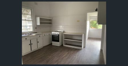 HEART OF TOWN - Photo 4