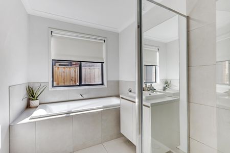 4 Bedroom home in Mickleham - Photo 5