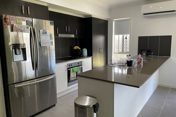 33 Tranquil Drive, - Photo 1