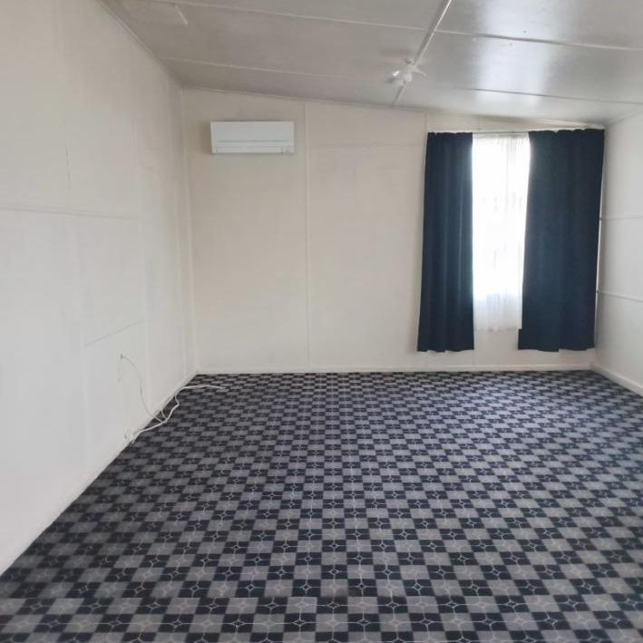 Cosy One bedroom home on working orchard - Photo 1