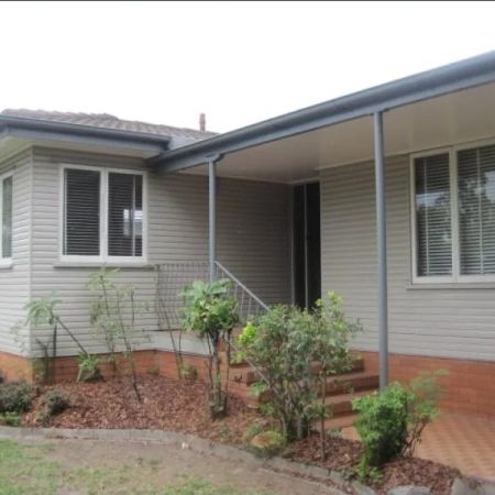 1346 Anzac Avenue, Kallangur QLD 4503 - House For Rent | Domain - Photo 4